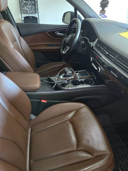 2017 Audi 4M Q7 - Image 8 of 13
