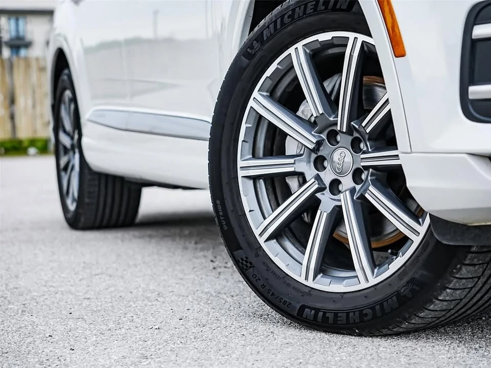 2017 Audi 4M Q7 - Image 2 of 10