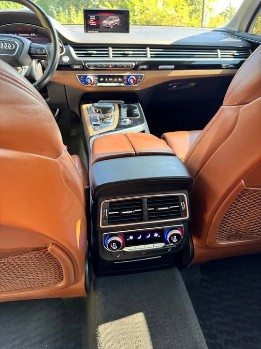 2017 Audi 4M Q7 - Image 11 of 23