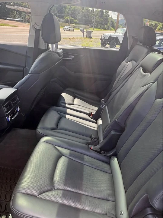 2017 Audi 4M Q7 - Image 8 of 13