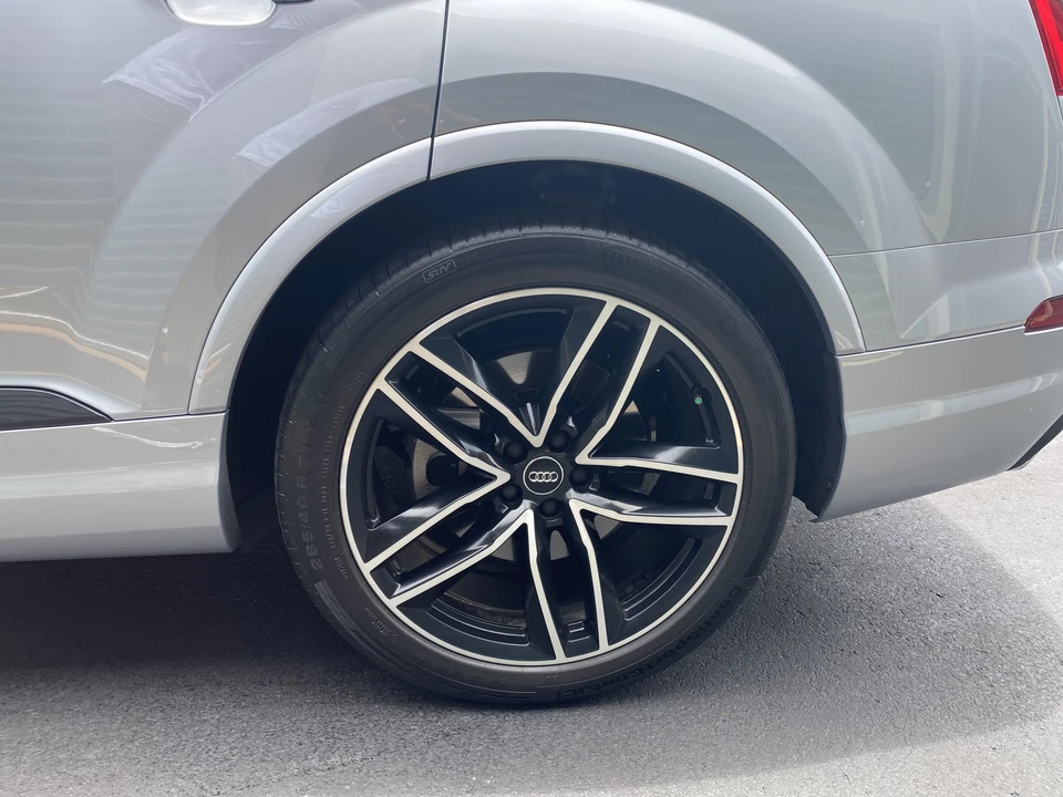 2017 Audi 4M Q7 - Image 27 of 31