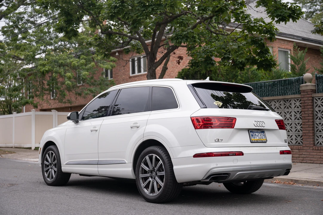 2017 Audi 4M Q7 - Image 8 of 31