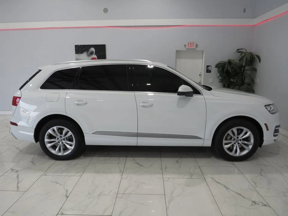 2017 Audi 4M Q7 - Image 2 of 20