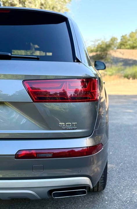 2017 Audi 4M Q7 - Image 9 of 24