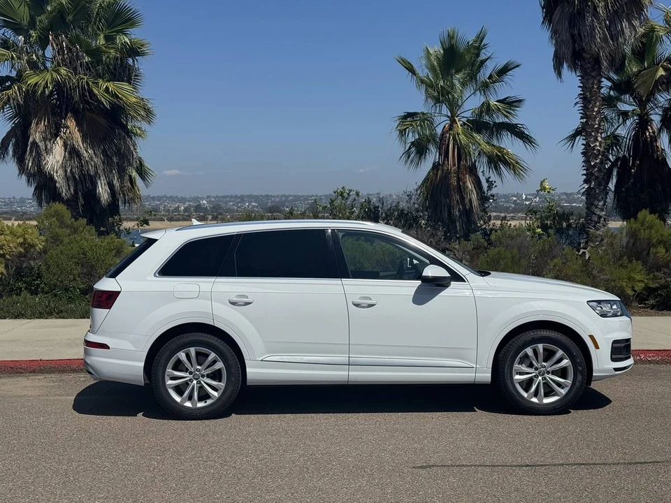 2017 Audi 4M Q7 - Image 4 of 24