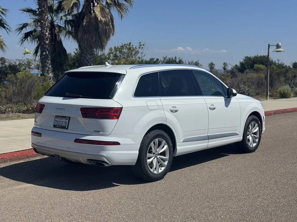 2017 Audi 4M Q7 - Image 6 of 24