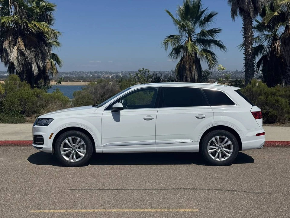 2017 Audi 4M Q7 - Image 2 of 24