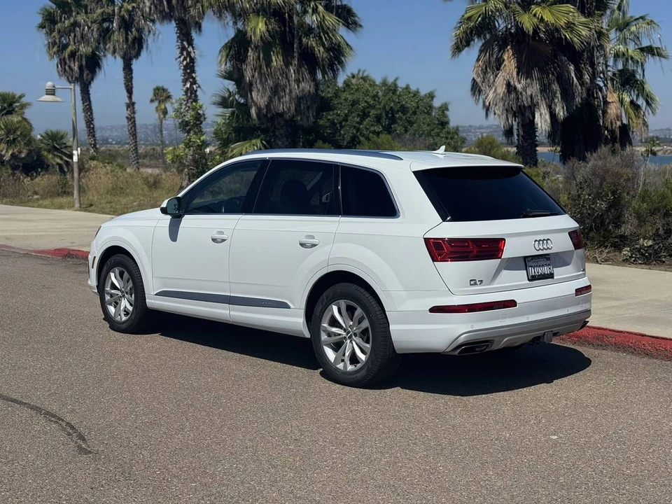 2017 Audi 4M Q7 - Image 3 of 24