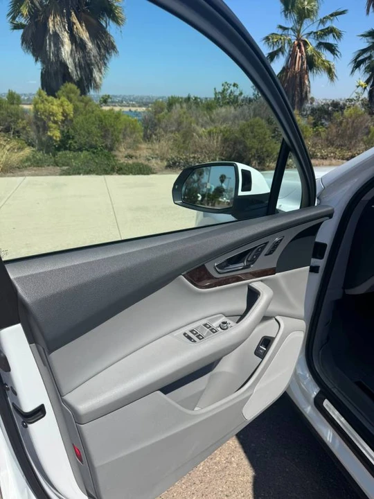 2017 Audi 4M Q7 - Image 14 of 24