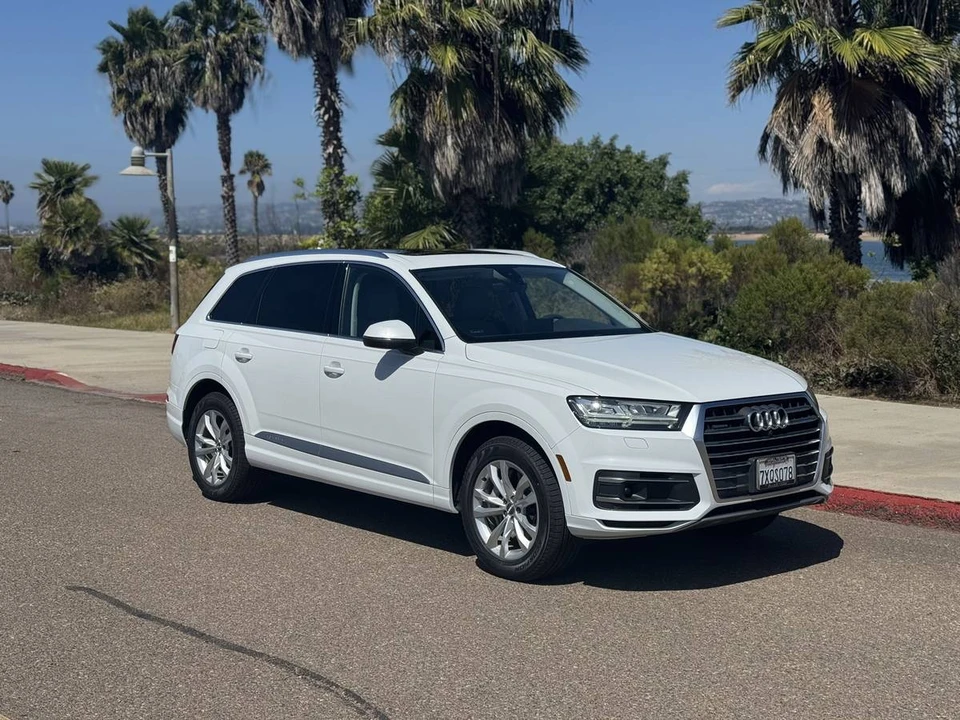 2017 Audi 4M Q7 - Image 5 of 24