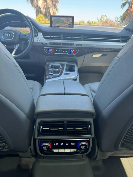 2017 Audi 4M Q7 - Image 10 of 24