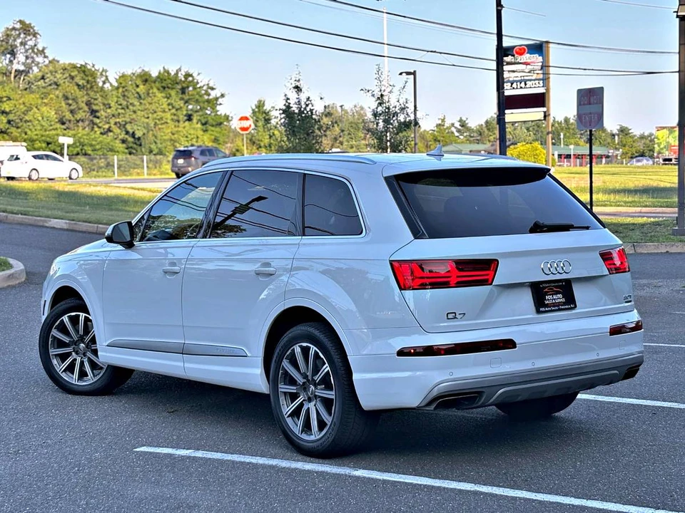 2017 Audi 4M Q7 - Image 9 of 21