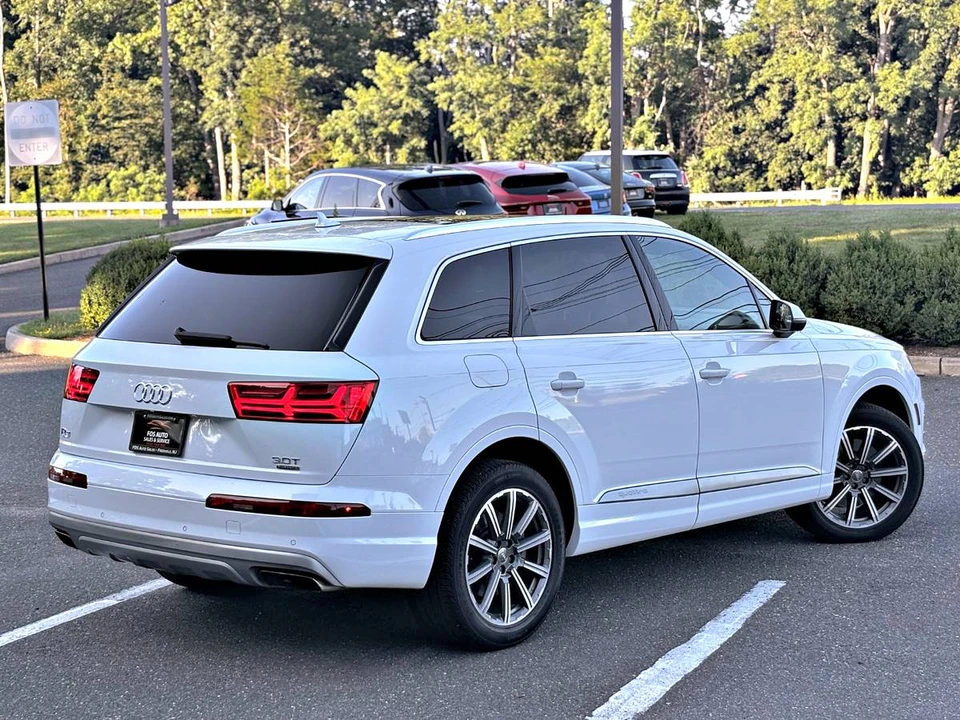 2017 Audi 4M Q7 - Image 7 of 21