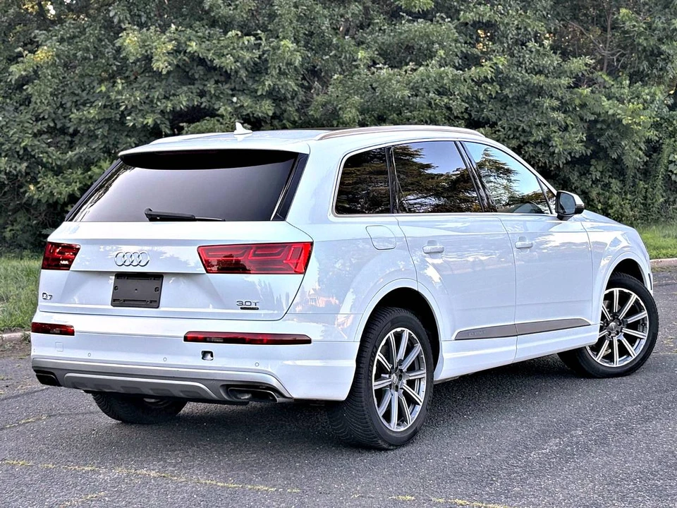 2017 Audi 4M Q7 - Image 7 of 22