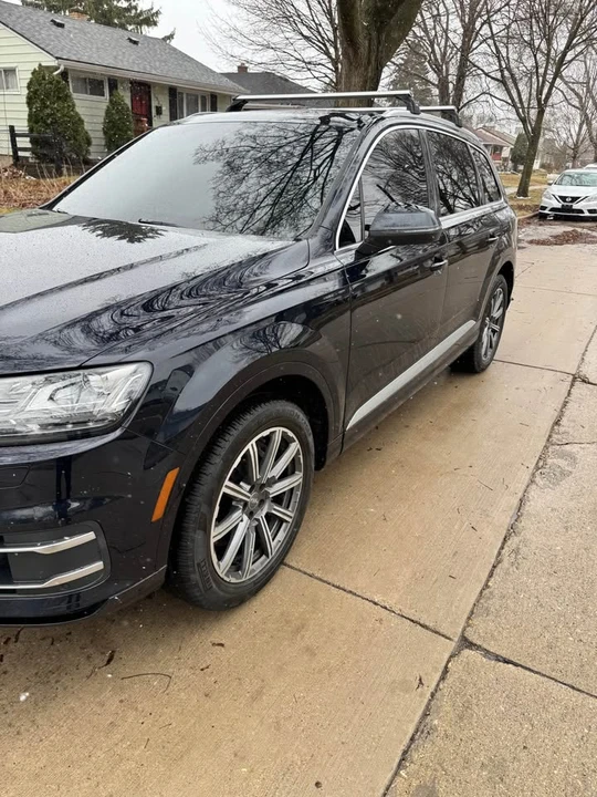 2017 Audi 4M Q7 - Image 2 of 10