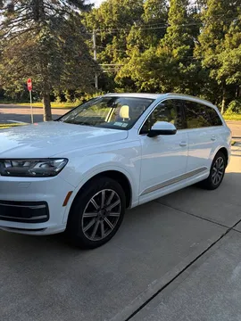 2017 Audi Q7 Premium Plus