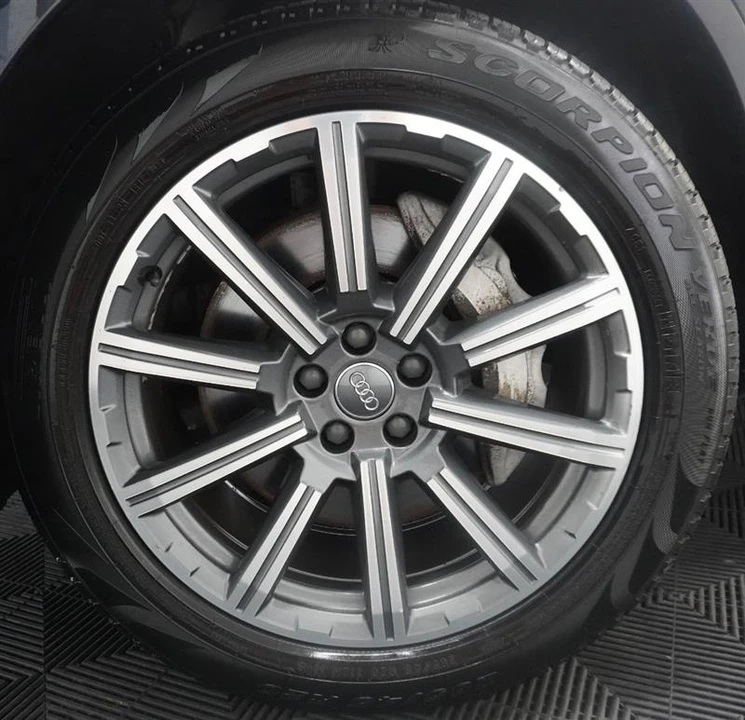 2017 Audi 4M Q7 - Image 3 of 20