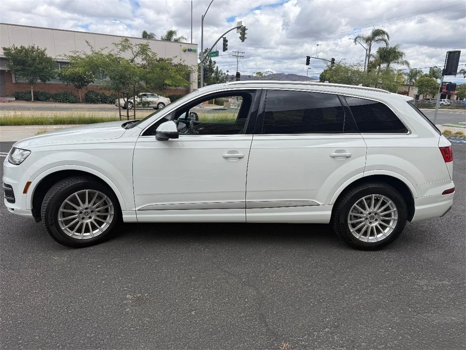 2017 Audi 4M Q7 - Image 8 of 31