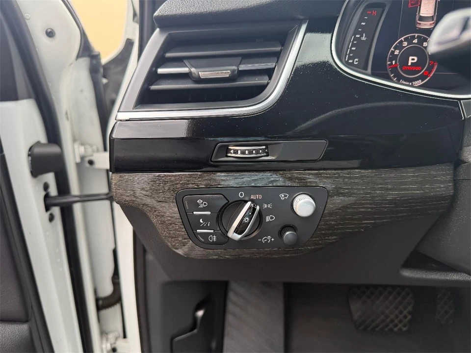 2017 Audi 4M Q7 - Image 22 of 31