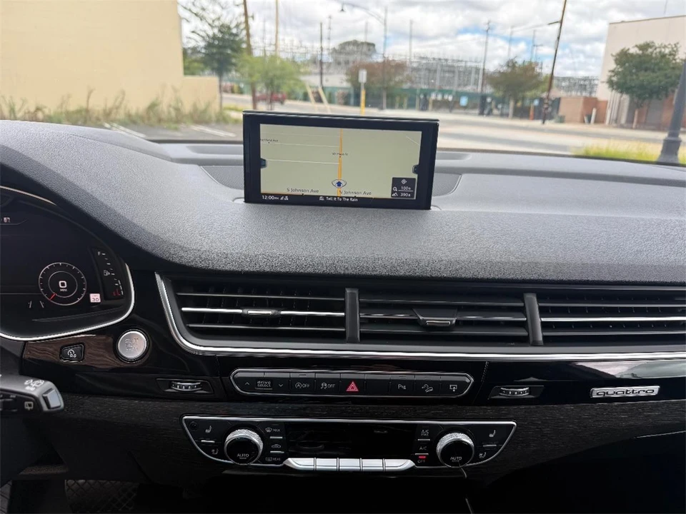 2017 Audi 4M Q7 - Image 28 of 31