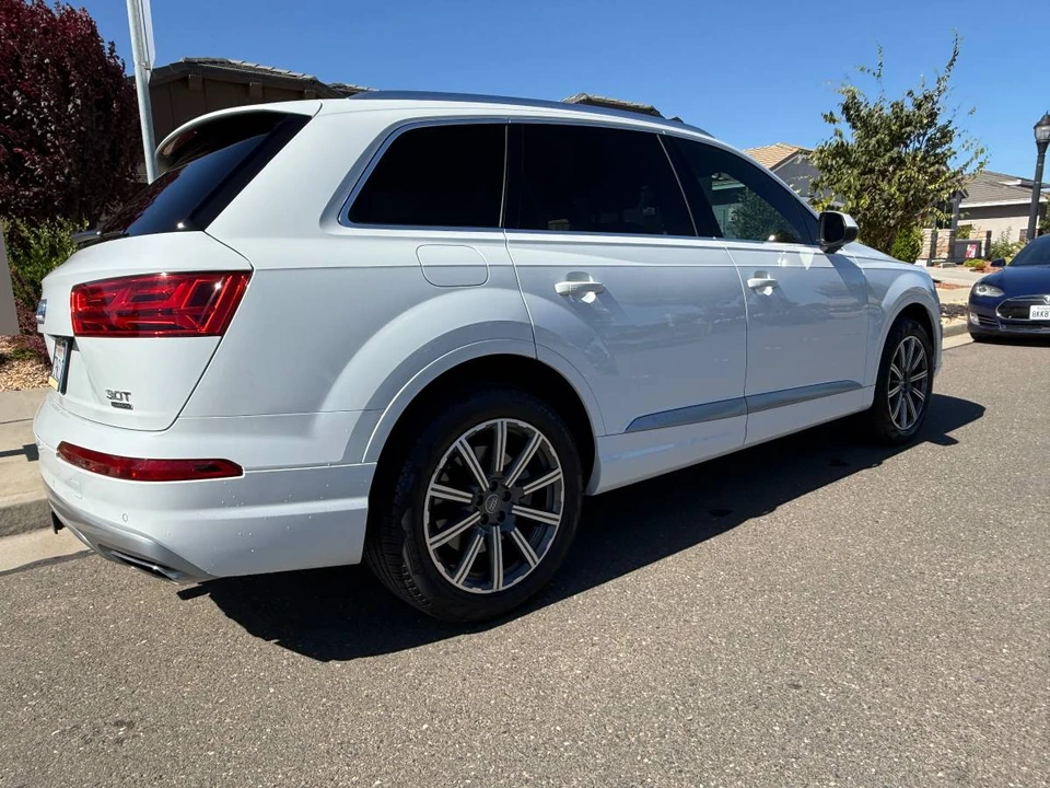 2017 Audi 4M Q7 - Image 4 of 24