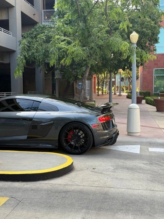 2017 Audi 4S R8 - Image 11 of 19