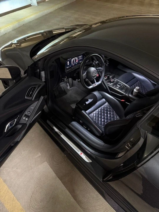 2017 Audi 4S R8 - Image 18 of 19