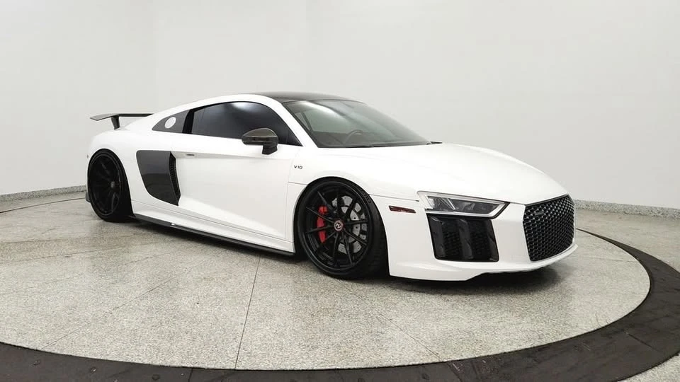 2017 Audi 4S R8 - Image 7 of 20