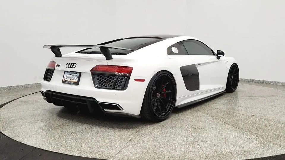 2017 Audi 4S R8 - Image 5 of 20