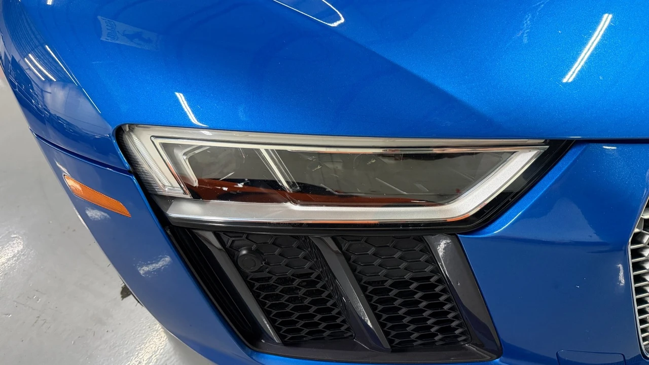 2017 Audi 4S R8 - Image 5 of 31