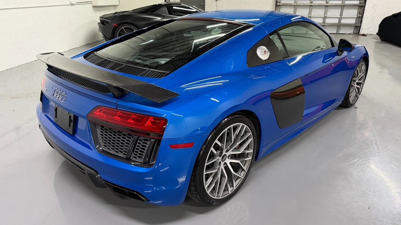 2017 Audi 4S R8 - Image 17 of 31