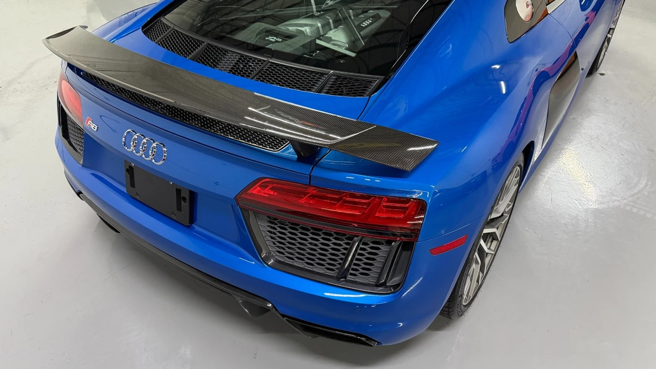 2017 Audi 4S R8 - Image 15 of 31