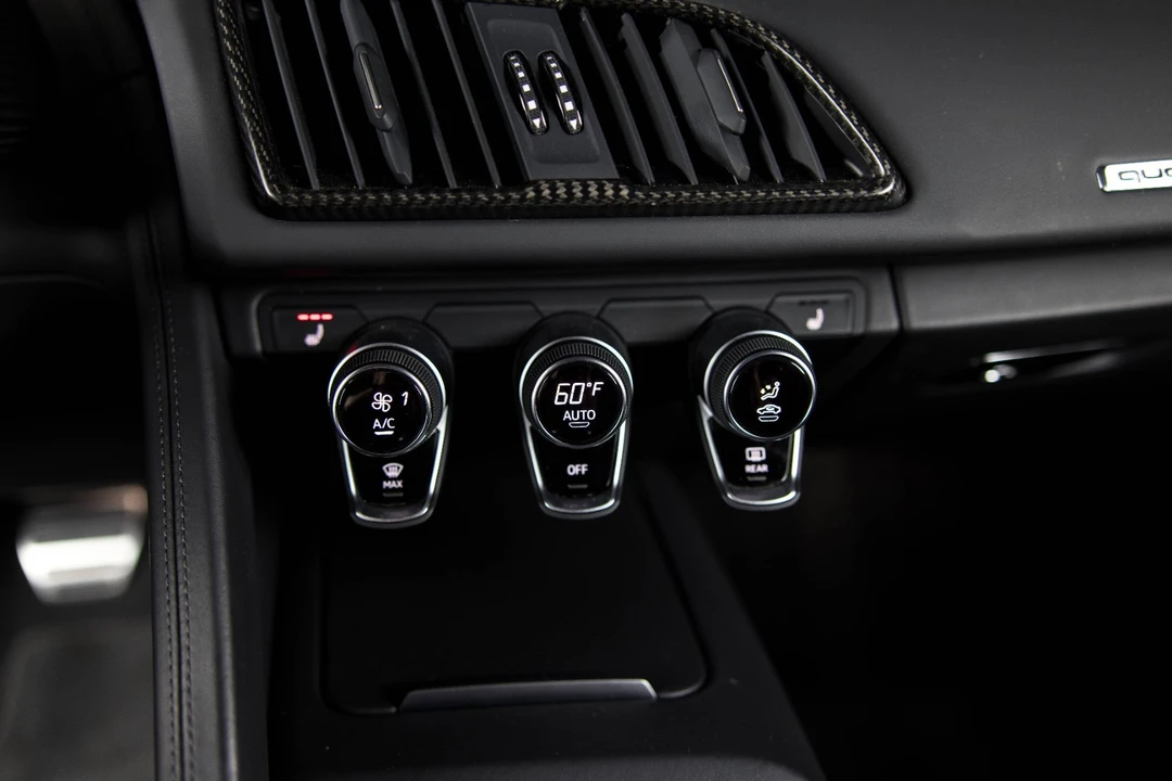 2017 Audi 4S R8 - Image 20 of 21