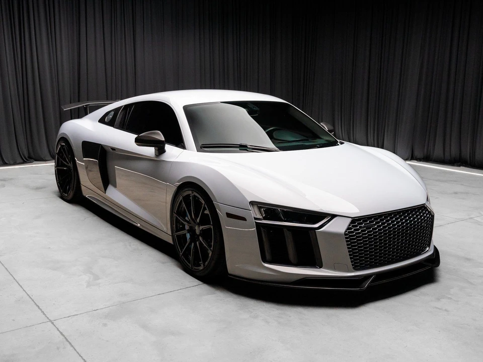 2017 Audi 4S R8 - Image 2 of 12