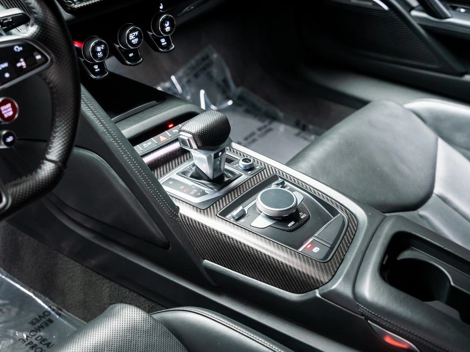 2017 Audi 4S R8 - Image 7 of 12