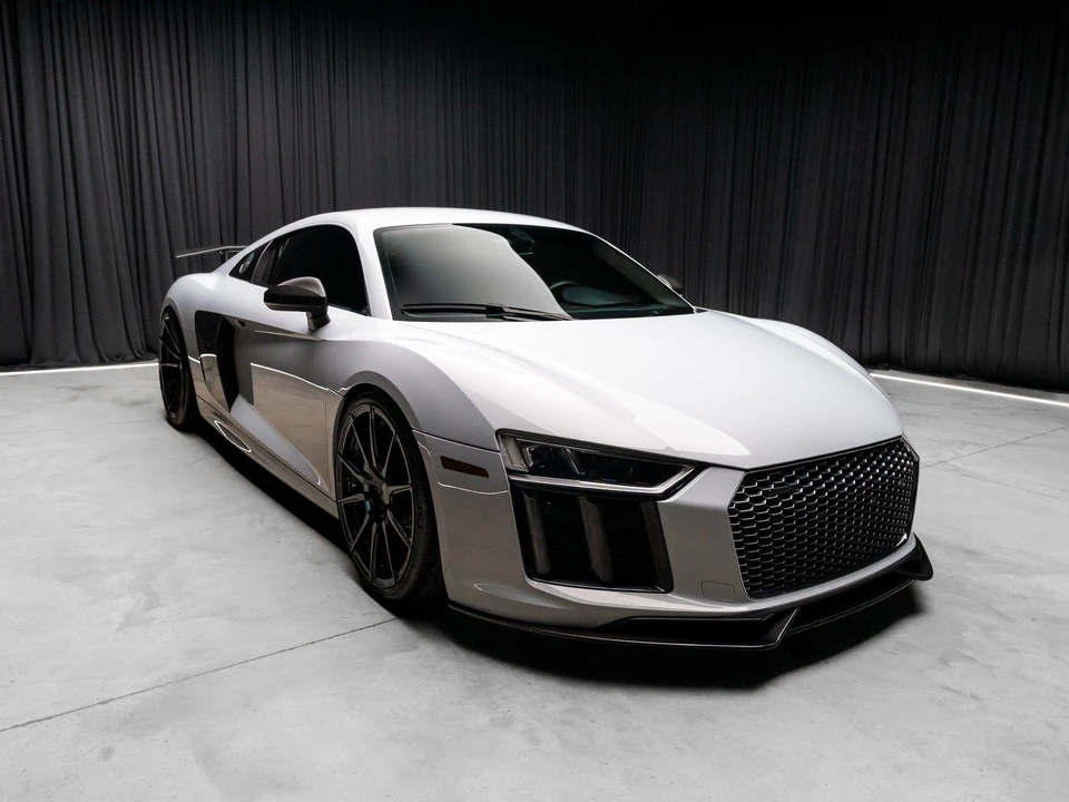 2017 Audi 4S R8 - Image 11 of 12