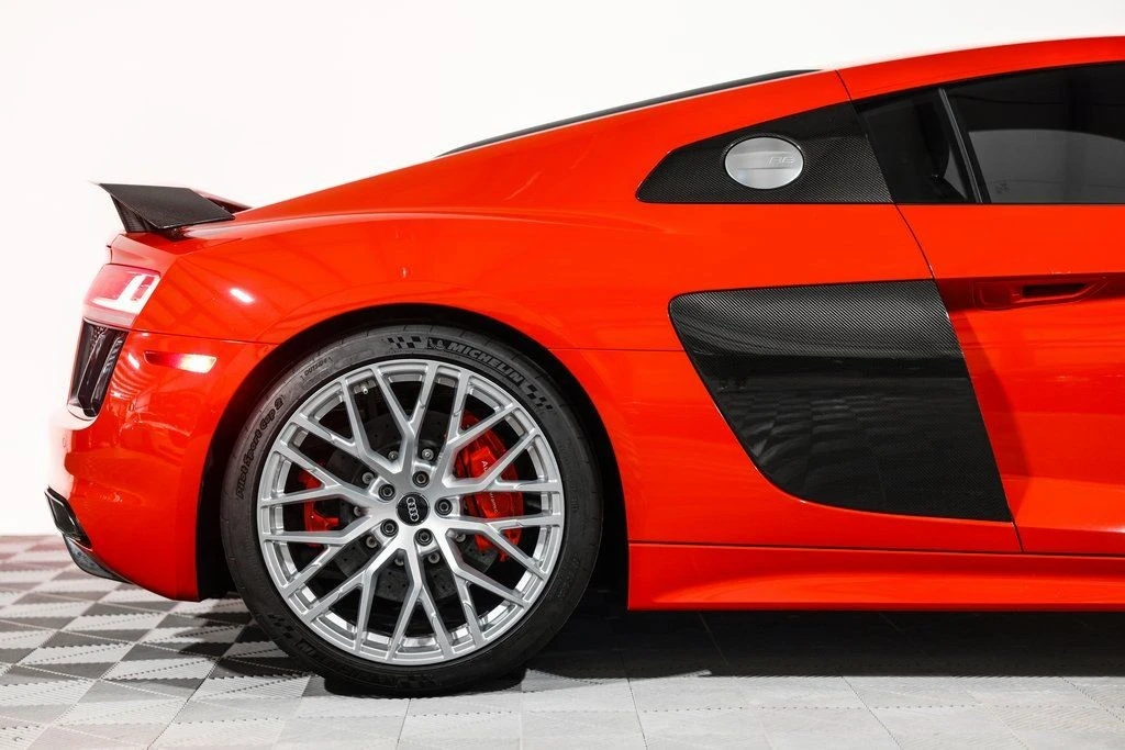 2017 Audi 4S R8 - Image 2 of 21