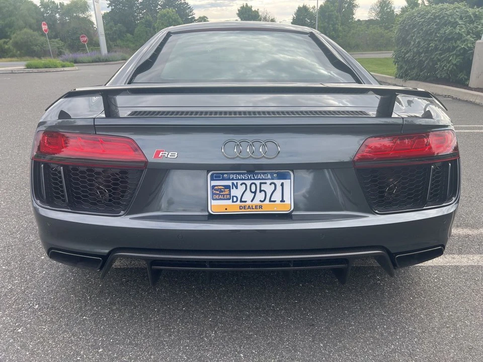 2017 Audi 4S R8 - Image 5 of 20