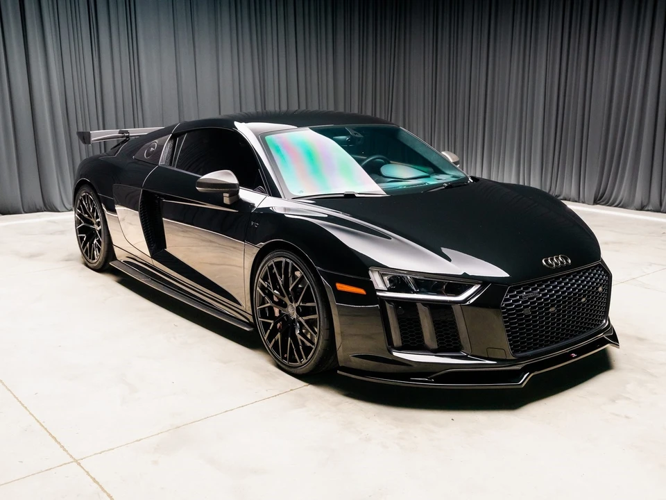 2017 Audi 4S R8 - Image 2 of 12