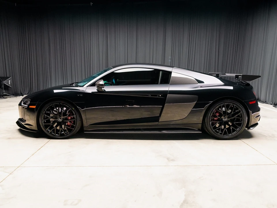 2017 Audi 4S R8 - Image 11 of 12