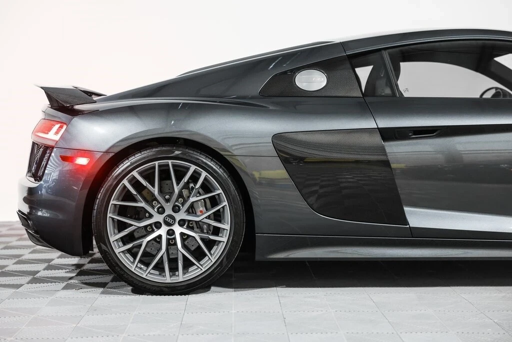 2017 Audi 4S R8 - Image 2 of 21