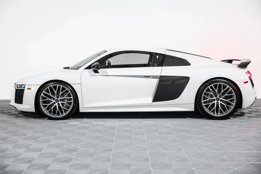 2017 Audi 4S R8 - Image 11 of 21