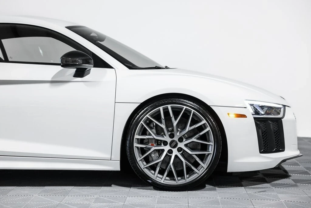 2017 Audi 4S R8 - Image 3 of 21