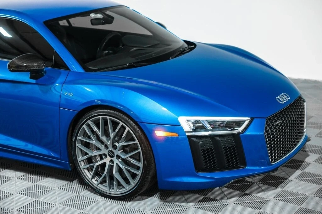 2017 Audi 4S R8 - Image 5 of 12