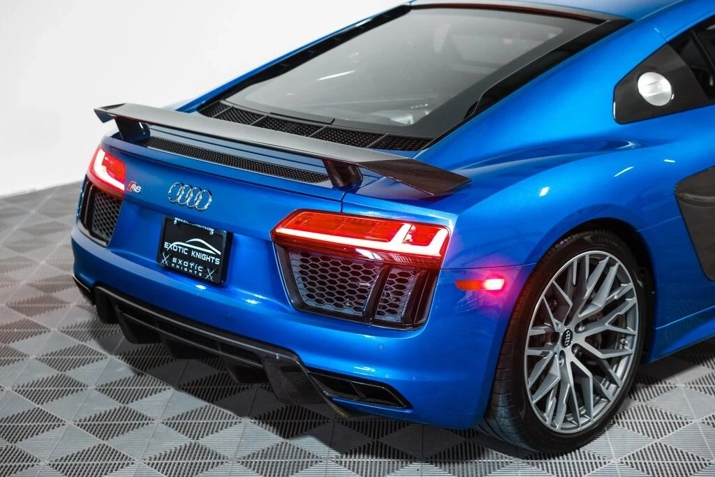 2017 Audi 4S R8 - Image 7 of 12