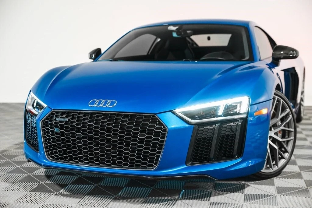 2017 Audi 4S R8 - Image 10 of 12