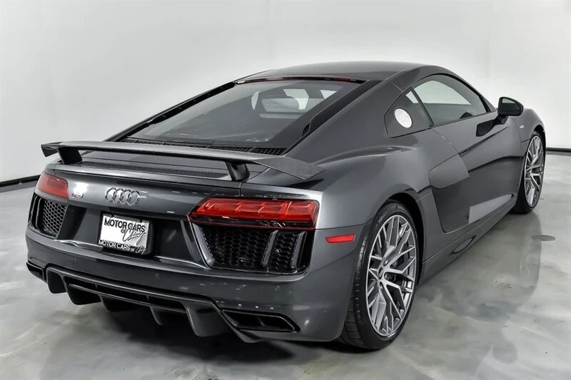 2017 Audi 4S R8 - Image 11 of 12