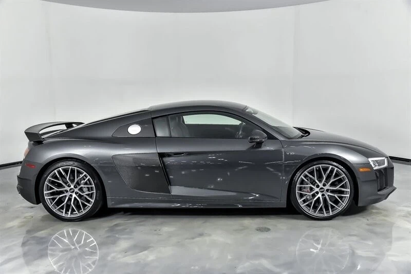 2017 Audi 4S R8 - Image 13 of 21