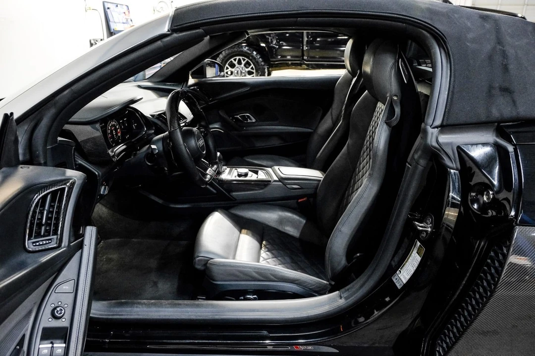 2017 Audi 4S R8 - Image 4 of 12