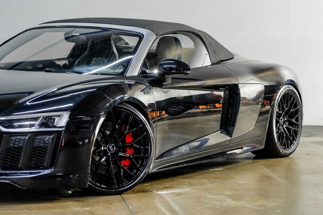 2017 Audi 4S R8 - Image 11 of 12